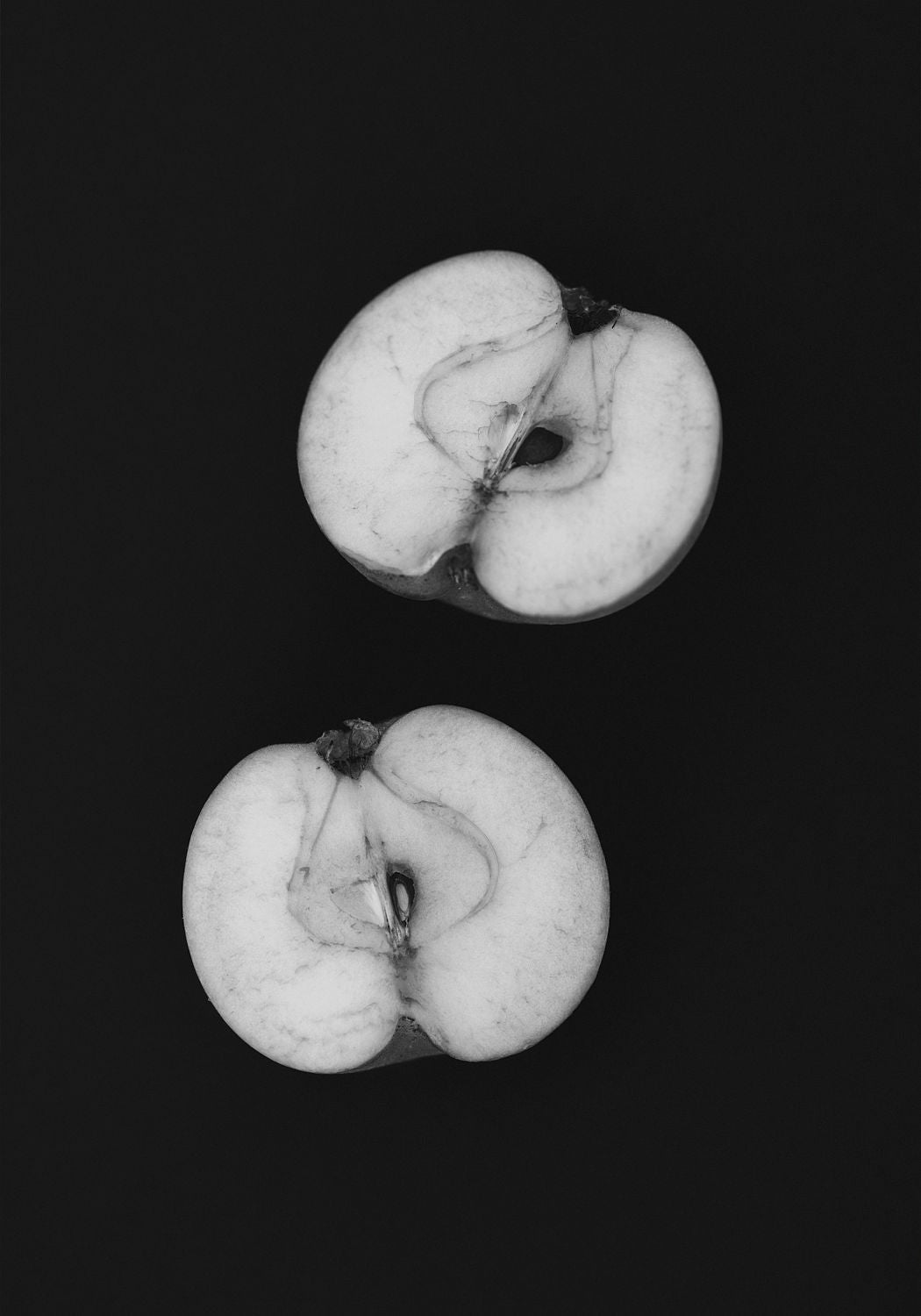 Monochrome apples